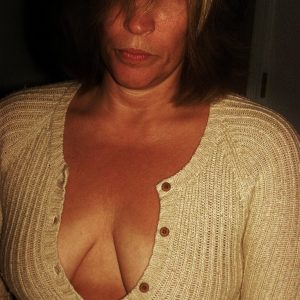 Et si on se rencontrait… Nadia - rencontre-Milf-Charleville-Mézières
